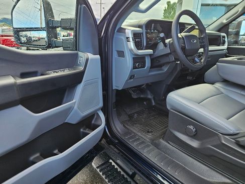 New 2025 Ford F250 XL w/ F-250 >10K GVWR Package image 10
