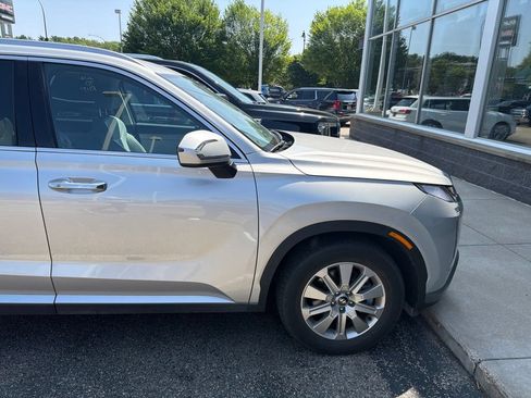 Used 2025 Hyundai Palisade SEL AWD/4WD image 9