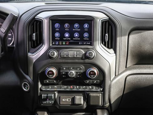 Used 2022 Chevrolet Silverado 1500 LT Trail Boss w/ LT Trail Boss Premium Package image 3