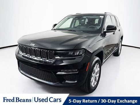 Used 2023 Jeep Grand Cherokee Limited image 3