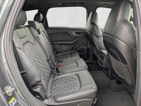Used 2021 Audi SQ7 Premium Plus w/ Executive Package image 22