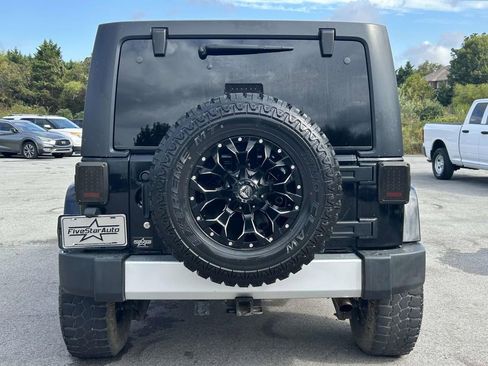 Used 2008 Jeep Wrangler Unlimited Sahara w/ Dual Top Group image 21