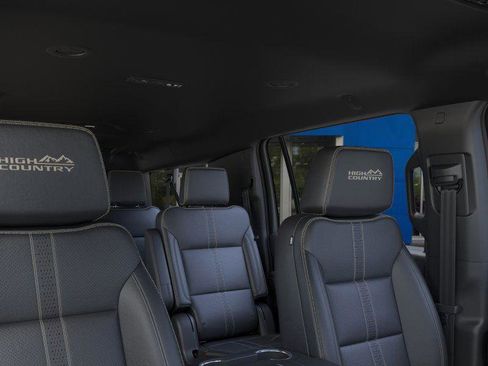 New 2026 Chevrolet Suburban High Country image 25