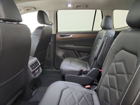 New 2026 Volkswagen Atlas SE image 31