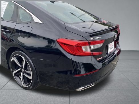 Used 2022 Honda Accord Sport Special Edition image 12