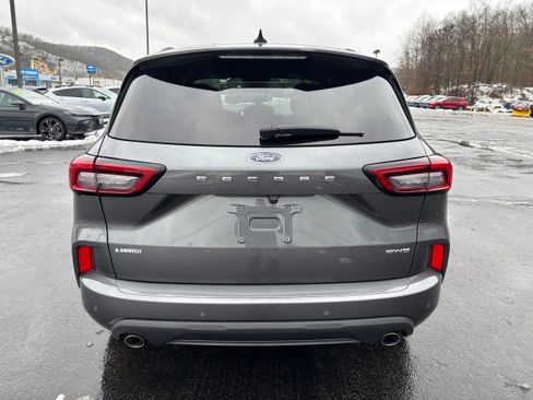 Used 2023 Ford Escape ST-Line w/ Tech Pack #1 image 5