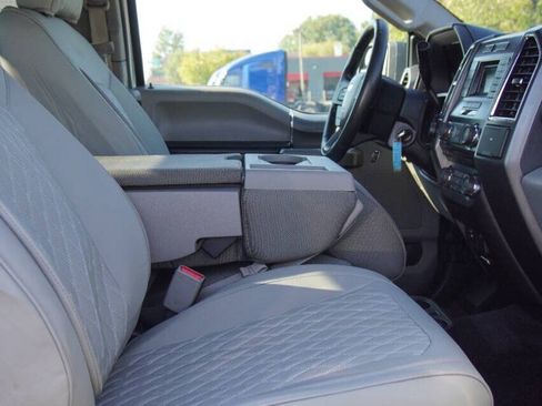 Used 2016 Ford F150 XLT w/ Equipment Group 301A Mid RWD image 16