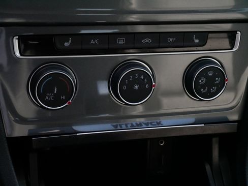 Used 2017 Volkswagen Golf Alltrack SE image 23