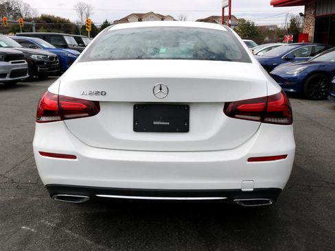 Used 2021 Mercedes-Benz A 220 image 4