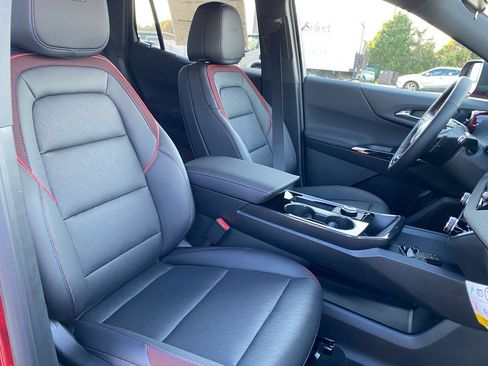 New 2026 Chevrolet Equinox RS image 22