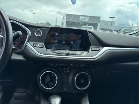 Used 2020 Chevrolet Blazer LT image 19