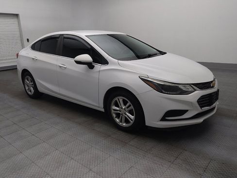 Used 2016 Chevrolet Cruze LT image 11