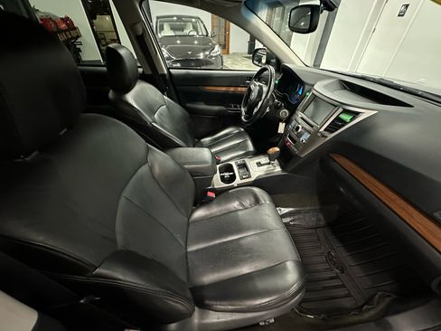 Used 2014 Subaru Outback 2.5i Limited image 13