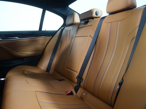 Used 2019 BMW 530i image 15