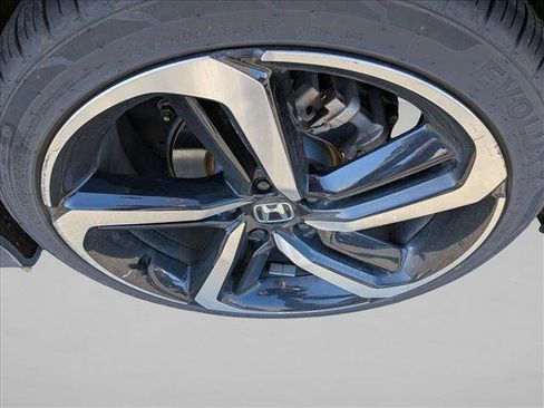 Used 2019 Honda Accord Sport image 13