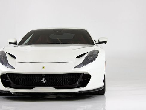 Certified 2020 Ferrari 812 Superfast RWD image 12