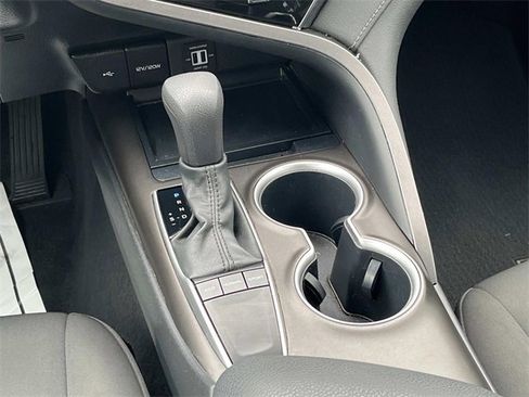 Used 2023 Toyota Camry LE image 17