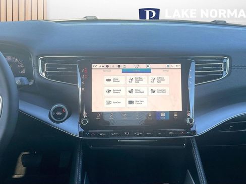 New 2026 Jeep Grand Wagoneer 4WD w/ Premium Group I image 13