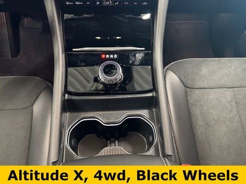 New 2025 Jeep Grand Cherokee L Altitude image 14