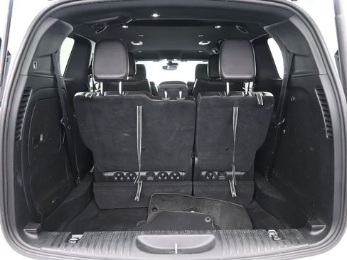 Used 2024 Chrysler Pacifica Limited FWD image 32