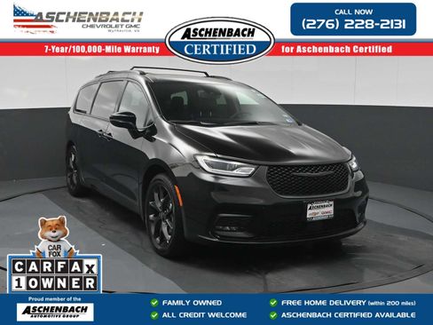 Used 2025 Chrysler Pacifica Limited FWD image 2