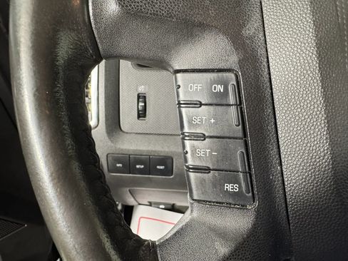 Used 2010 Ford Escape Limited AWD/4WD image 15