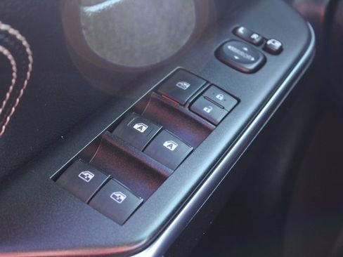 Used 2016 Toyota Camry XLE image 35