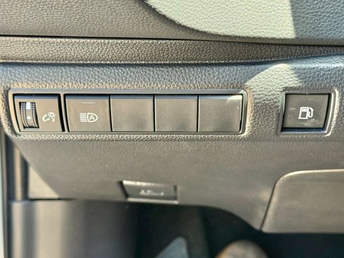 Used 2023 Toyota Corolla LE FWD image 18
