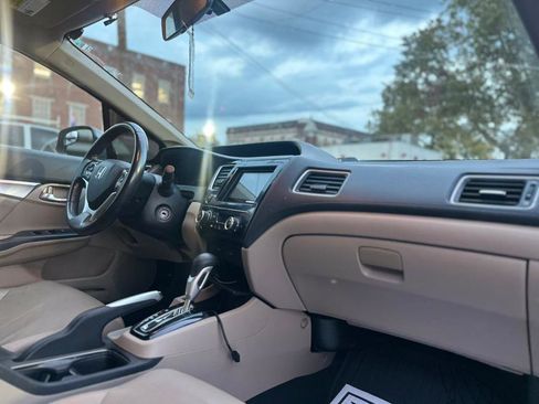 Used 2013 Honda Civic EX-L image 18