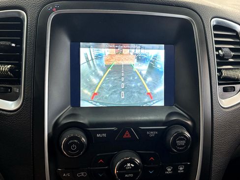 Used 2019 Dodge Durango SXT image 22