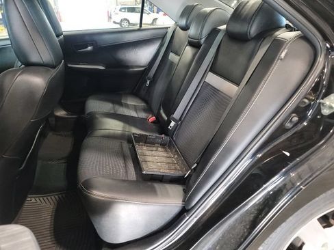 Used 2012 Toyota Camry SE FWD image 10