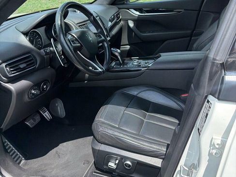Used 2022 Maserati Levante Modena AWD/4WD image 9