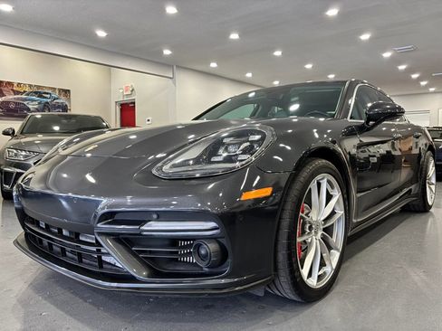 Used 2017 Porsche Panamera Turbo w/ Carbon Fiber Interior Package AWD/4WD image 3
