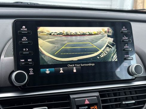 Used 2019 Honda Accord Sport image 18