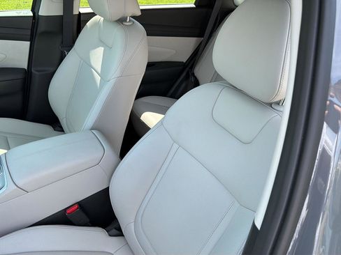 Used 2025 Hyundai Tucson SEL FWD image 30
