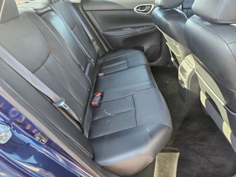 Used 2017 Nissan Sentra SR w/ SR Premium Technology Package image 17