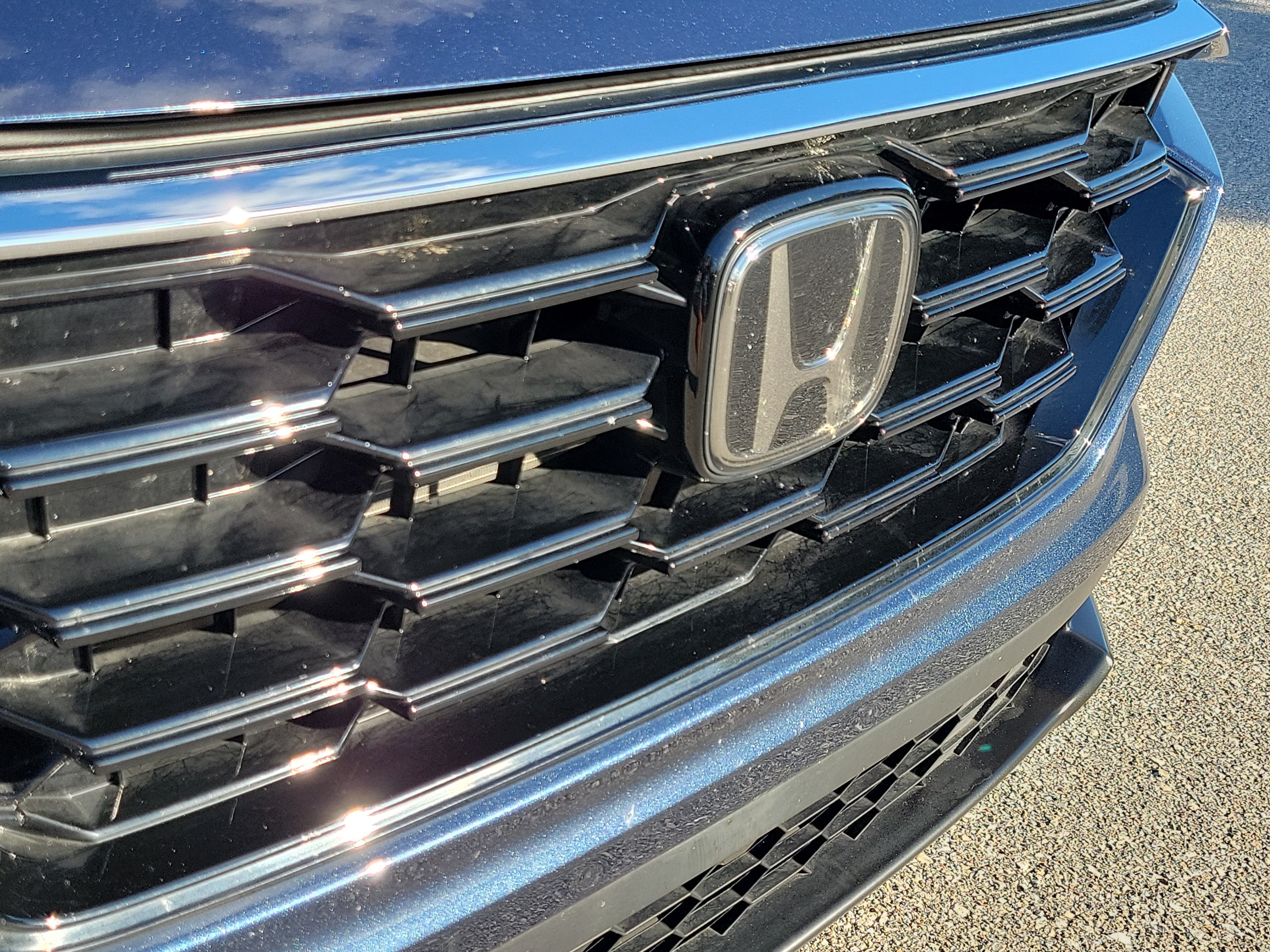 Used 2025 Honda CR-V EX image 12