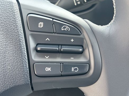 New 2025 Hyundai Venue Limited image 23