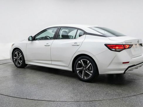 Used 2025 Nissan Sentra SV FWD image 6