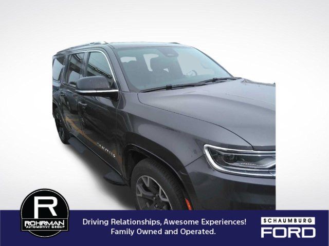 Used 2024 Jeep Wagoneer L Series III w/ Flexible Seating Group AWD/4WD image 2