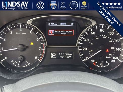 Used 2014 Nissan Pathfinder SV image 28