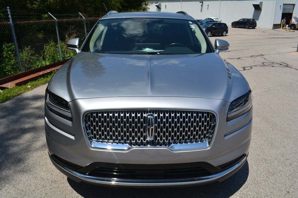 Used 2023 Lincoln Nautilus AWD w/ Premium Package image 2
