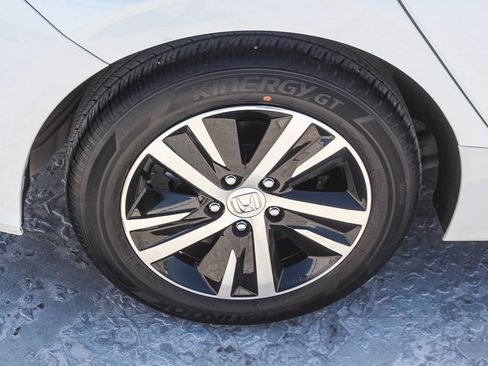 Certified 2024 Honda Civic LX image 9