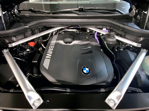 New 2026 BMW X5 xDrive40i w/ Executive Package AWD/4WD image 16