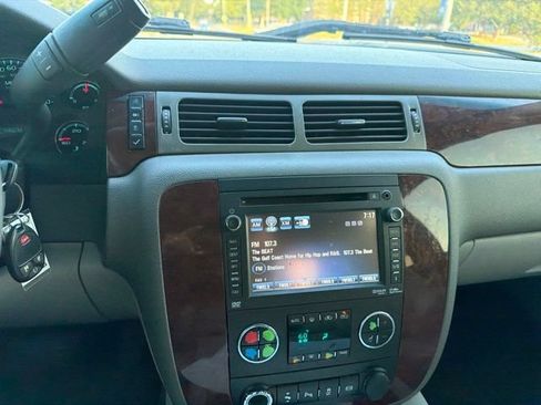 Used 2014 Chevrolet Silverado 2500 LTZ w/ LTZ Plus Package AWD/4WD image 11