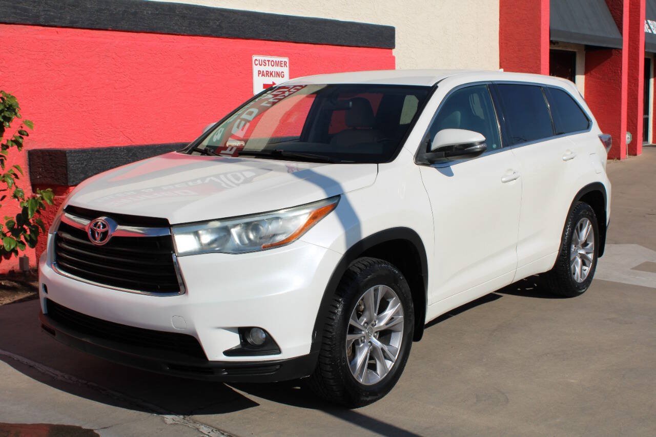 Used 2015 Toyota Highlander Plus AWD/4WD image 8