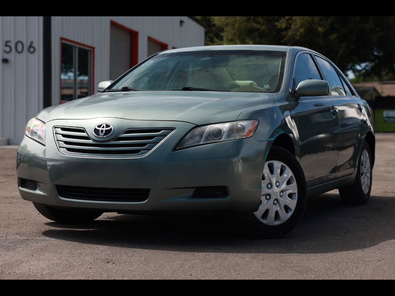 Used 2007 Toyota Camry LE FWD image 1