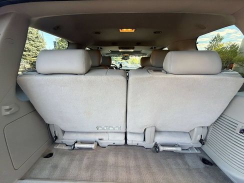 Used 2014 Chevrolet Tahoe LTZ RWD image 18