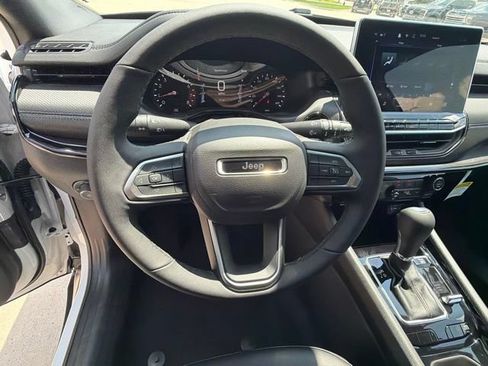 New 2026 Jeep Compass Latitude AWD/4WD image 14