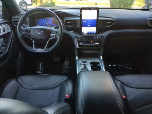Used 2020 Ford Explorer ST w/ ST Street Pack image 14